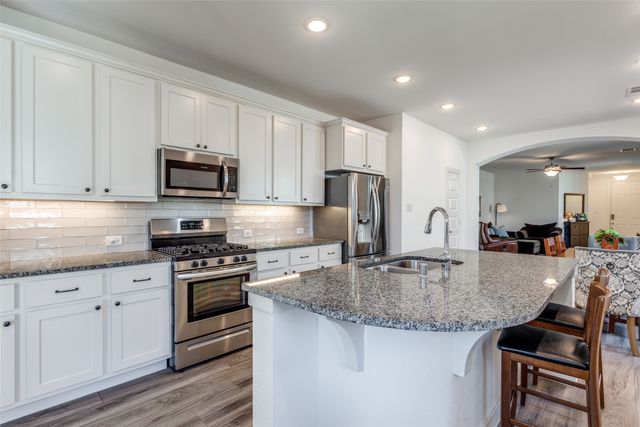 3520 Tulip Drive, Aubrey, TX 76227