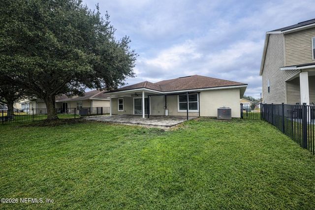 9266 PROSPERITY LAKE Drive, Jacksonville, FL 32244