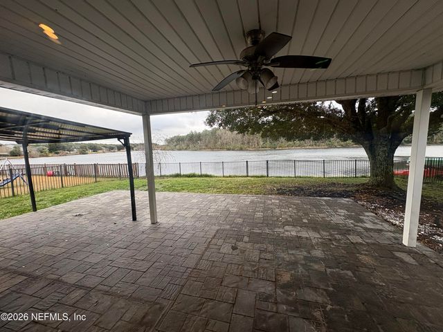 9266 PROSPERITY LAKE Drive, Jacksonville, FL 32244