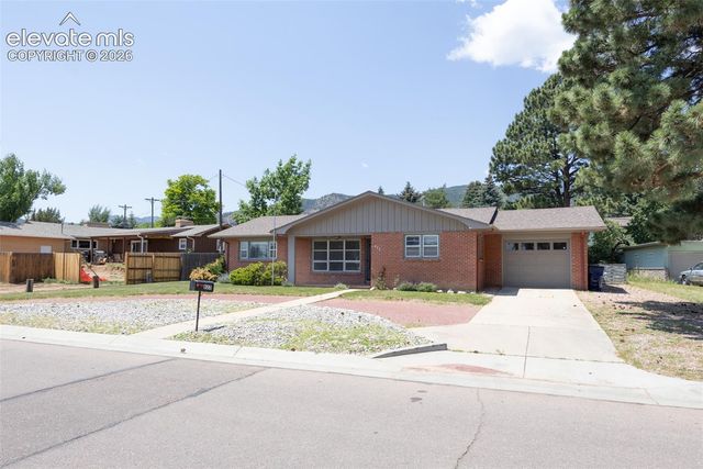822 Orion Drive, Colorado Springs, CO 80906