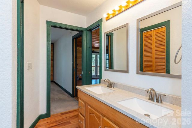 196 Friar Tuck Lane, Maggie Valley, NC 28751