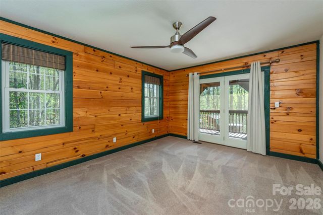 196 Friar Tuck Lane, Maggie Valley, NC 28751