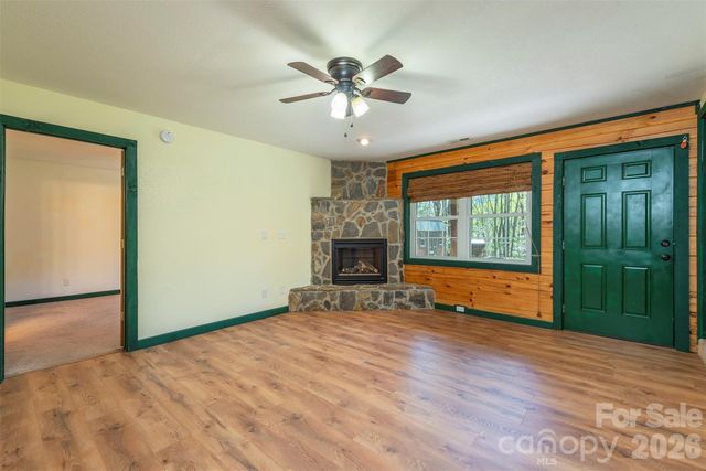 196 Friar Tuck Lane, Maggie Valley, NC 28751