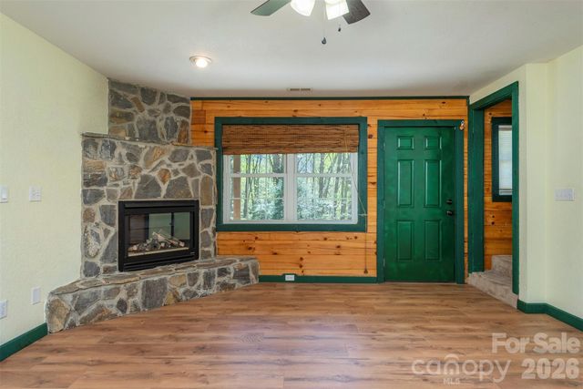 196 Friar Tuck Lane, Maggie Valley, NC 28751