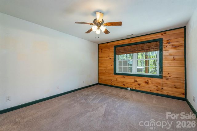 196 Friar Tuck Lane, Maggie Valley, NC 28751