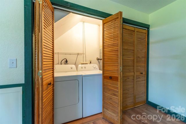196 Friar Tuck Lane, Maggie Valley, NC 28751