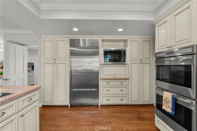 10216 Melvin, Northridge, CA 91324
