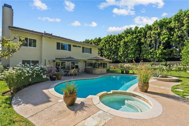 10216 Melvin, Northridge, CA 91324