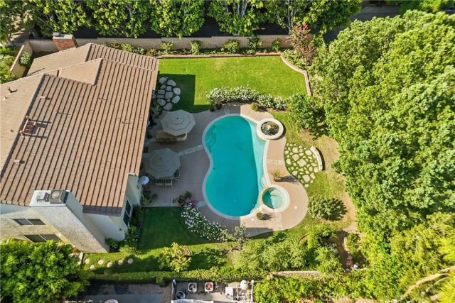 10216 Melvin, Northridge, CA 91324
