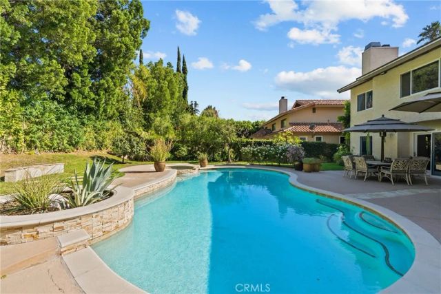 10216 Melvin, Northridge, CA 91324
