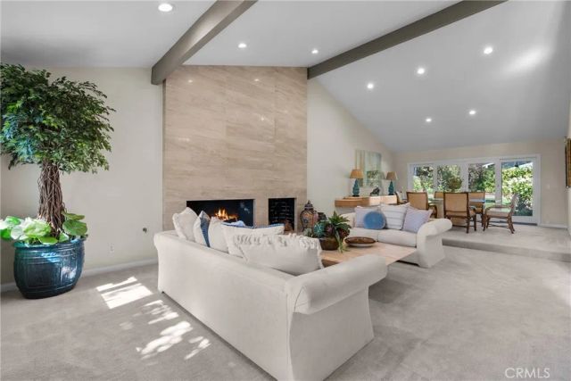 10216 Melvin, Northridge, CA 91324