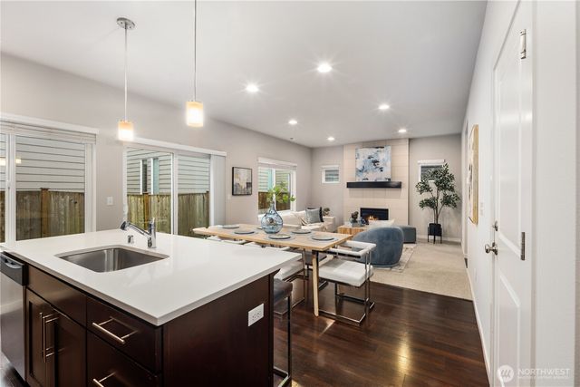 1216 150th Street SW, Lynnwood, WA 98087