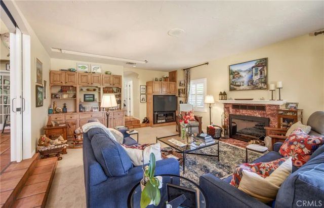 11530 Terracina Boulevard, Redlands, CA 92373