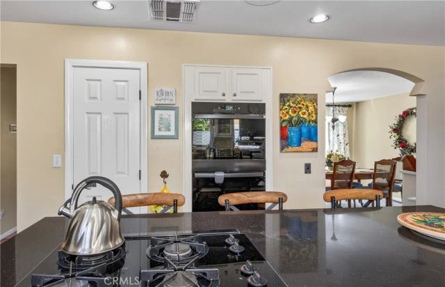 11530 Terracina Boulevard, Redlands, CA 92373