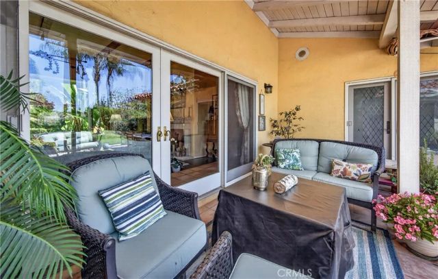 11530 Terracina Boulevard, Redlands, CA 92373