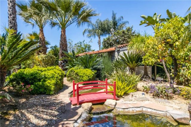 11530 Terracina Boulevard, Redlands, CA 92373
