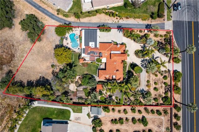 11530 Terracina Boulevard, Redlands, CA 92373