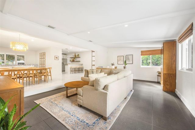 6609 SW 62nd Ter, South Miami, FL 33143