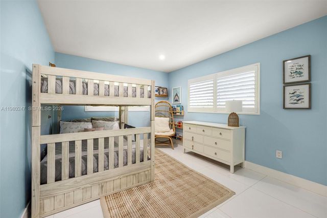 6609 SW 62nd Ter, South Miami, FL 33143