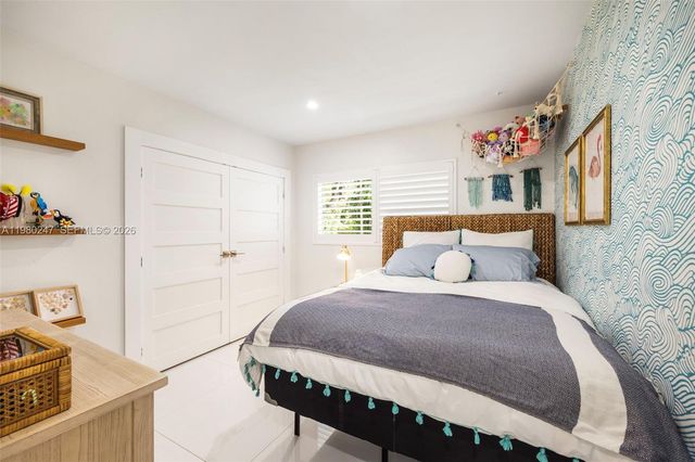 6609 SW 62nd Ter, South Miami, FL 33143