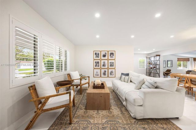 6609 SW 62nd Ter, South Miami, FL 33143