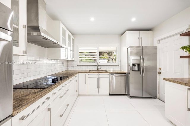 6609 SW 62nd Ter, South Miami, FL 33143