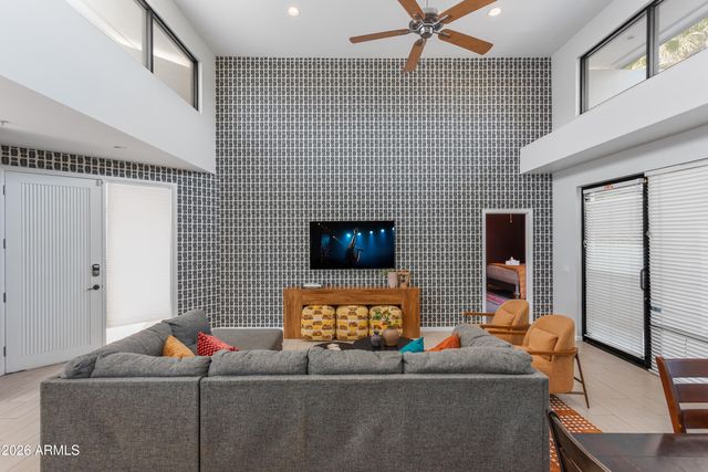 4021 N 75th Street Unit 202, Scottsdale, AZ 85251