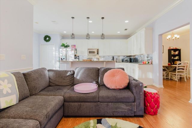 1500 HILLVIEW LANE, Tarpon Springs, FL 34689