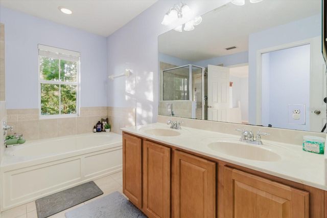 1500 HILLVIEW LANE, Tarpon Springs, FL 34689