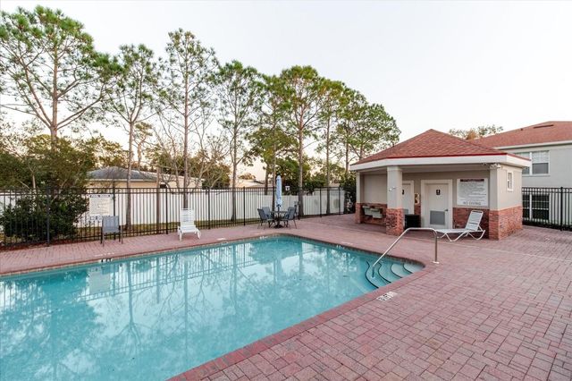 1500 HILLVIEW LANE, Tarpon Springs, FL 34689