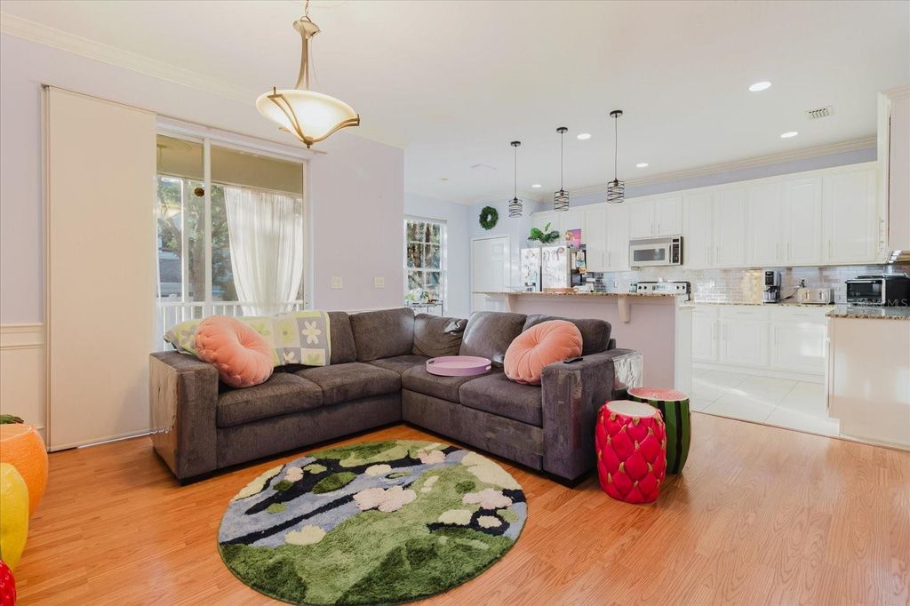 Image 23 of property listing at 1500 HILLVIEW LANE, Tarpon Springs, FL 34689