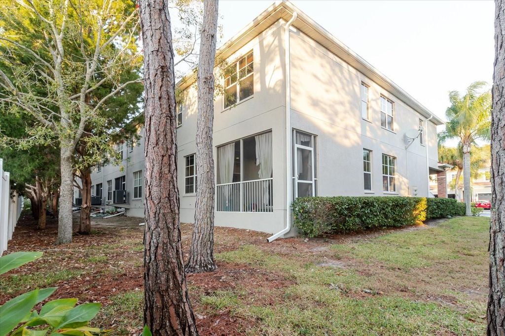 Image 65 of property listing at 1500 HILLVIEW LANE, Tarpon Springs, FL 34689