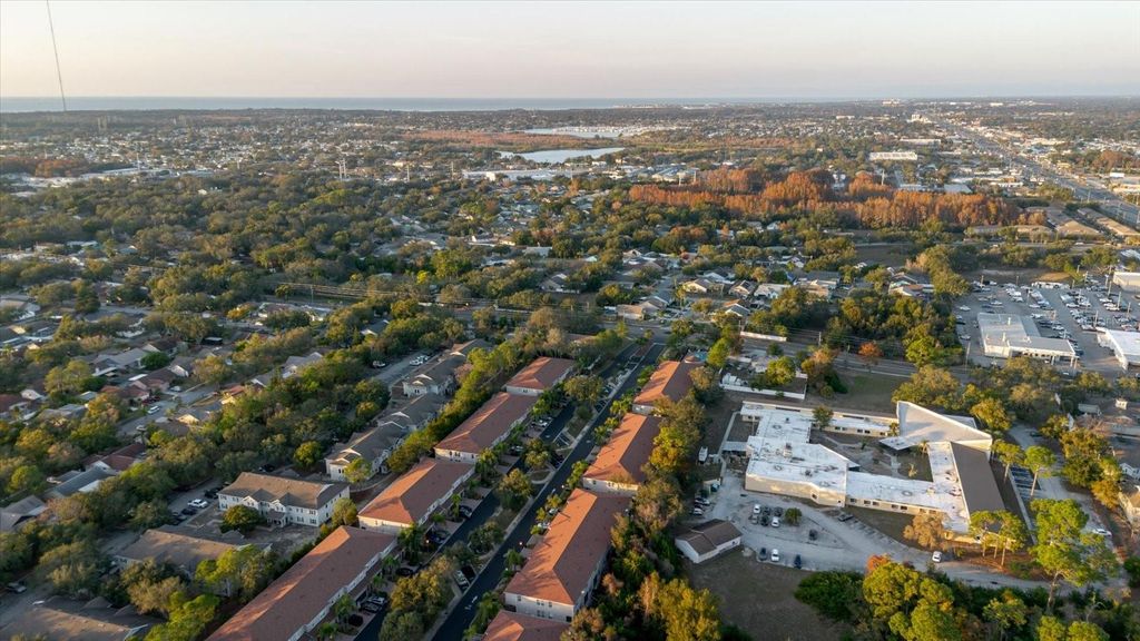 Image 72 of property listing at 1500 HILLVIEW LANE, Tarpon Springs, FL 34689