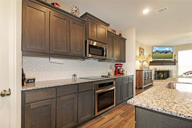 1154 County Road 138, Oak Ridge, TX 75161