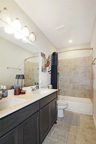 1154 County Road 138, Oak Ridge, TX 75161