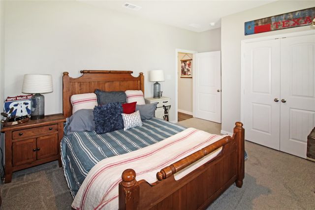 1154 County Road 138, Oak Ridge, TX 75161