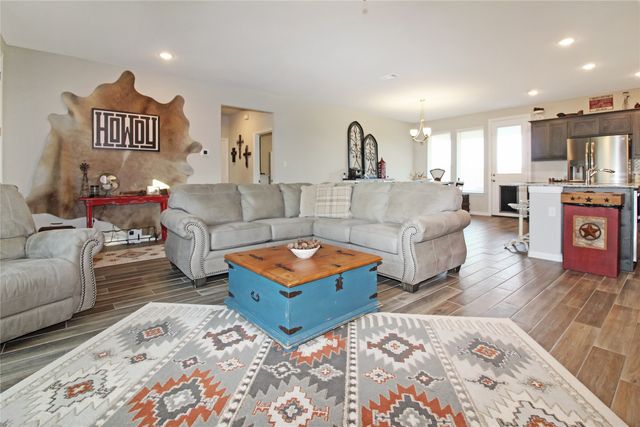 1154 County Road 138, Oak Ridge, TX 75161