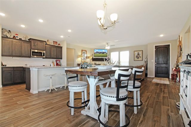 1154 County Road 138, Oak Ridge, TX 75161