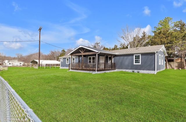 583 Hillcrest Circle, Gordonville, TX 76245