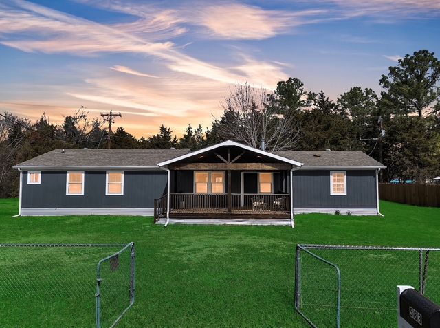 583 Hillcrest Circle, Gordonville, TX 76245