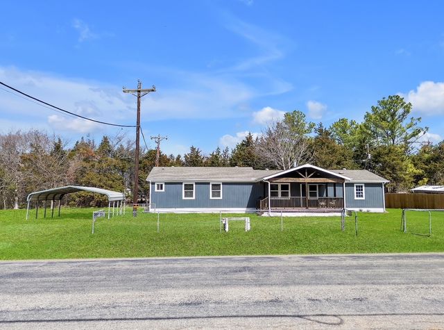 583 Hillcrest Circle, Gordonville, TX 76245