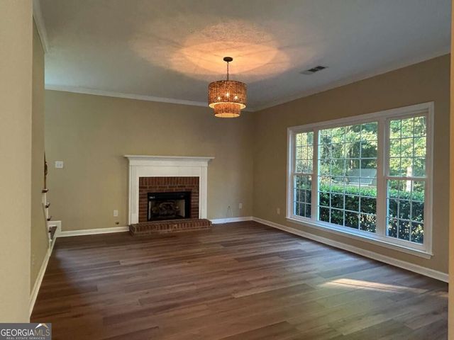 75 Sycamore Way, Sharpsburg, GA 30277