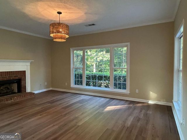 75 Sycamore Way, Sharpsburg, GA 30277
