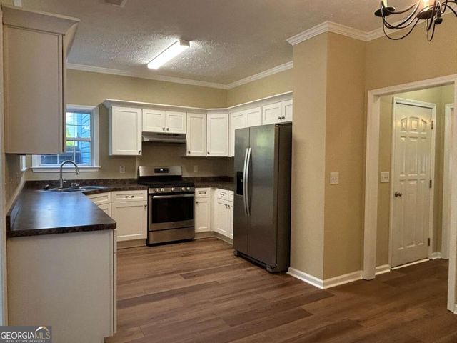 75 Sycamore Way, Sharpsburg, GA 30277
