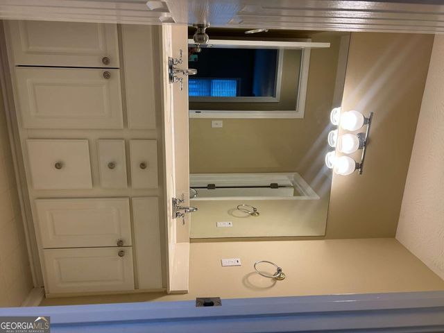 75 Sycamore Way, Sharpsburg, GA 30277