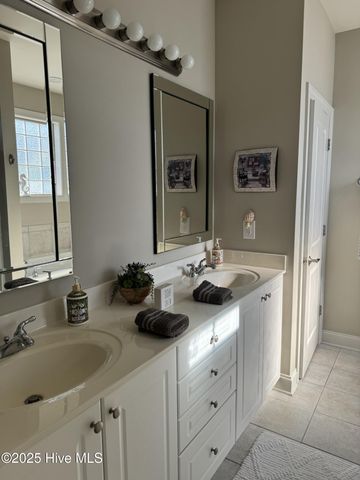 35 Scotlands Court, Hampstead, NC 28443