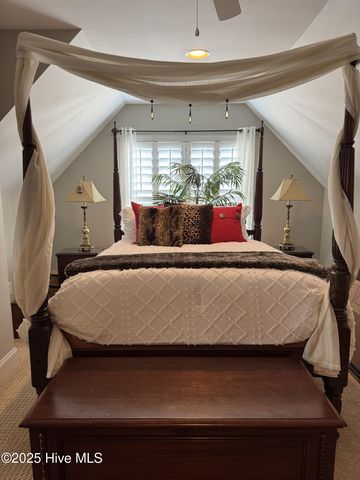 35 Scotlands Court, Hampstead, NC 28443