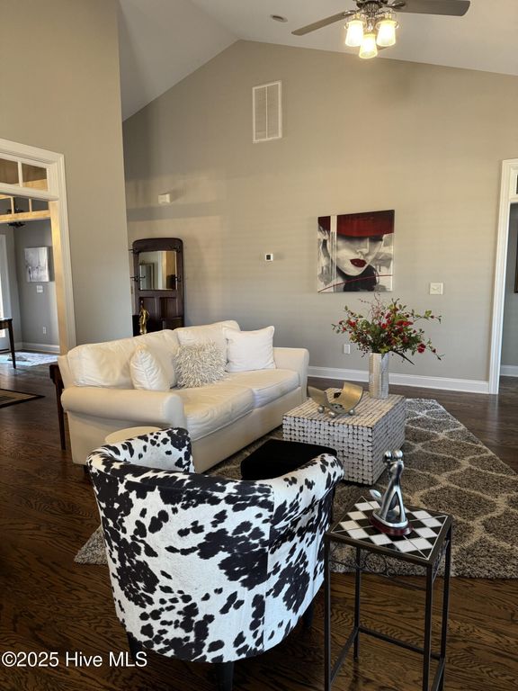 35 Scotlands Court, Hampstead, NC 28443