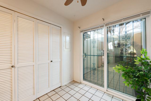 19 Casa Hermosa Drive NE, Albuquerque, NM 87112