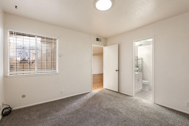 19 Casa Hermosa Drive NE, Albuquerque, NM 87112